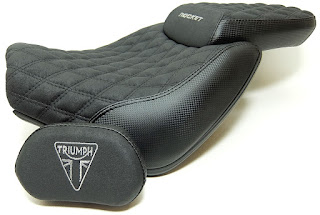 Neupolsterung Triumph-Motorrad