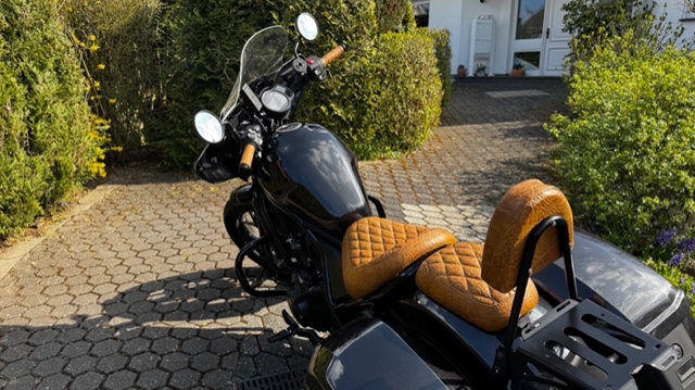 Individuelles Sitzbank-Upgrade für die Honda Rebel 1100